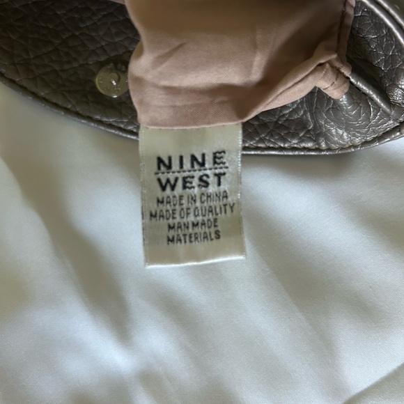 Nine West Silver Crossbody Convertible Purse - Picture 8 of 9